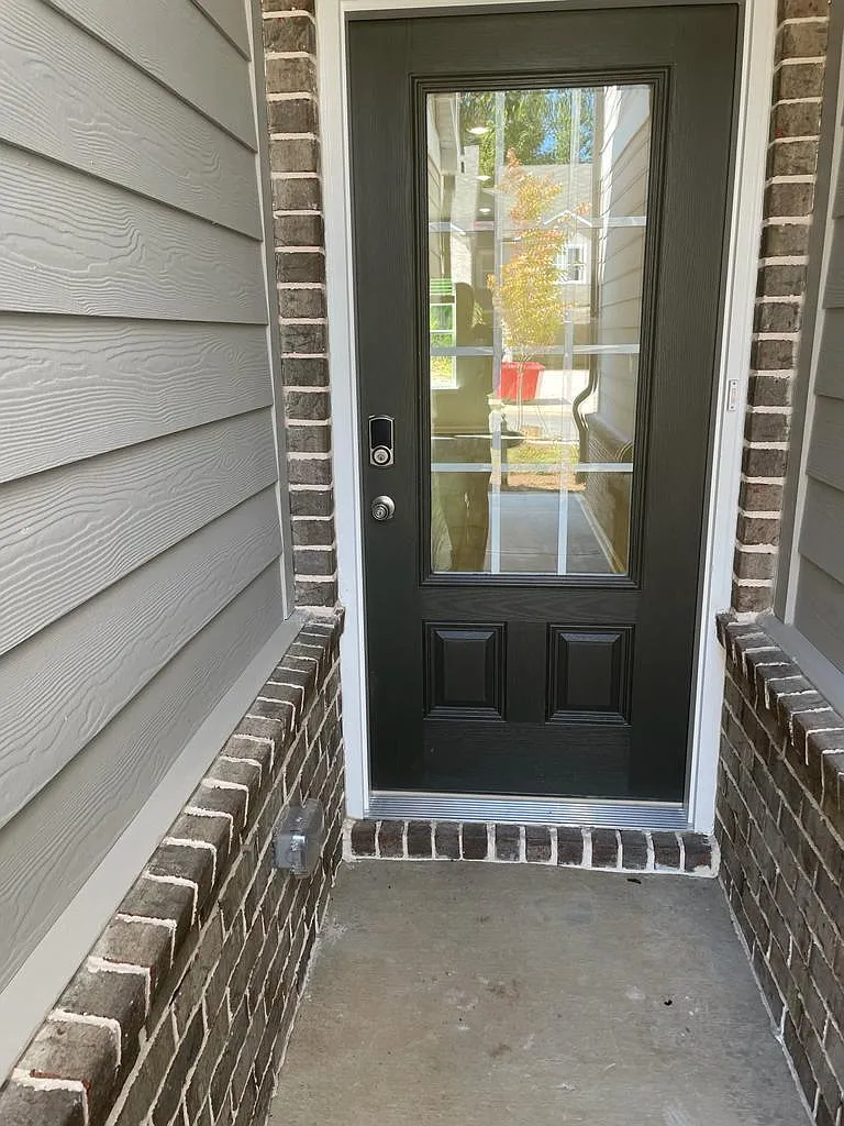 3 bed, 2.5 bath, 1590 sqft, $1,950 — Photo 3