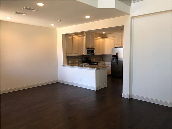 4th image of 3816 Lantern Ln