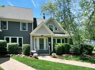 26B W Main St, Mendham, NJ 07945