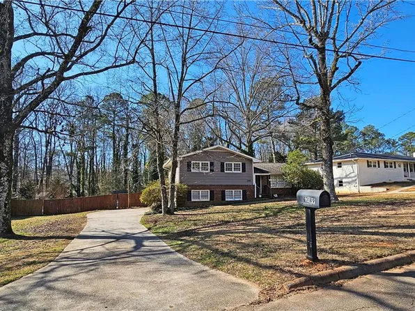 3189 Robin Hood Ln, Winston, GA 30187