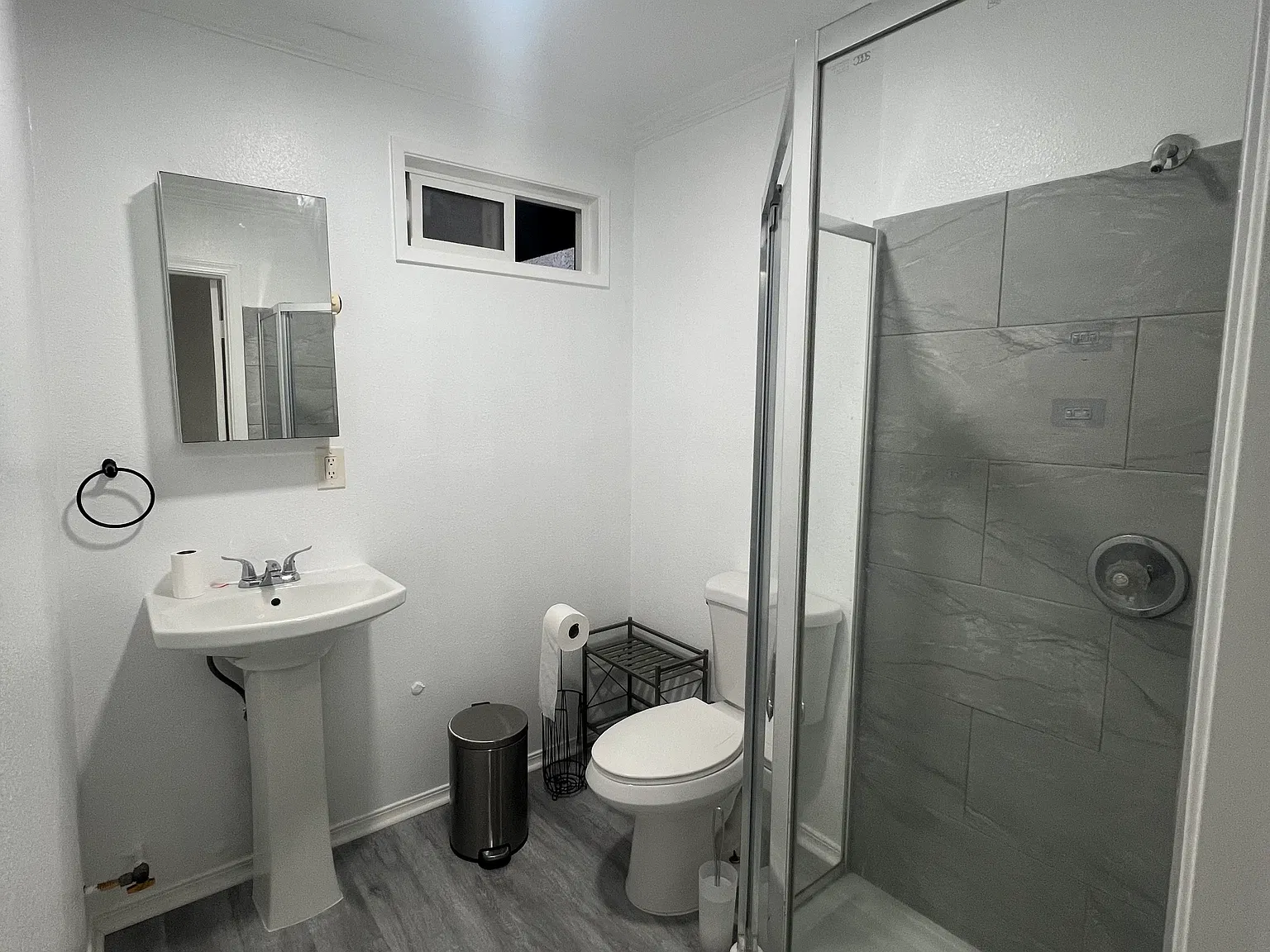 Studio, $1,800 — Photo 4