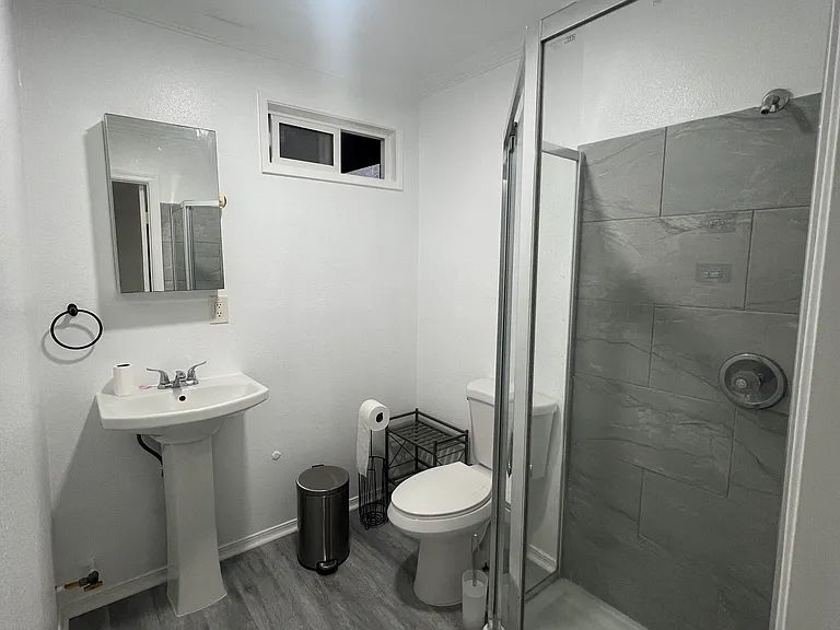 9135 Algeroma St — Photo 4
