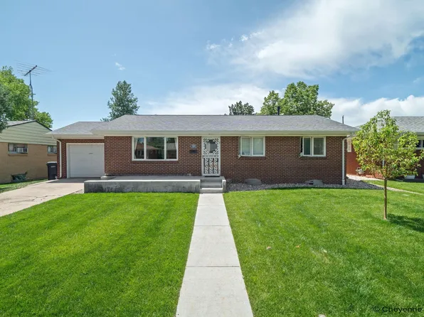 131 Carroll Ave, Cheyenne, WY 82009