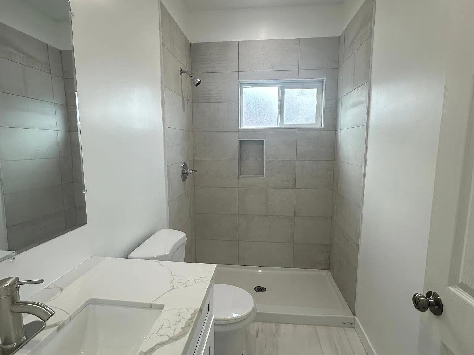 2 bed, 800 sqft, $2,600 — Photo 4