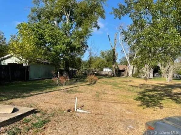 2979 Blackmon Rd, Lake Charles, LA 70611