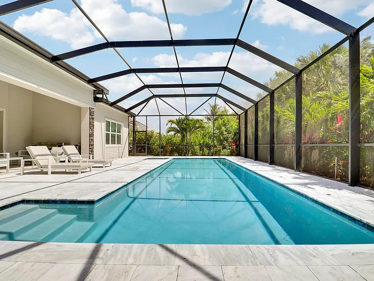 10909 Stellar Cir — Photo 35