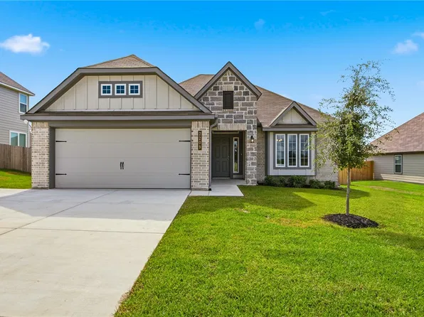 2209 Autumn Lake Dr, Bryan, TX 77807