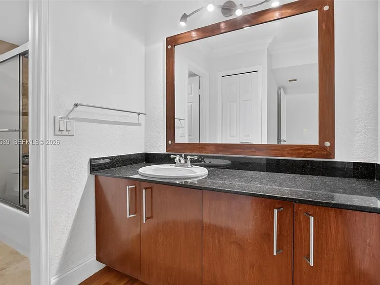 359 Lakeview Dr #102 — Photo 21