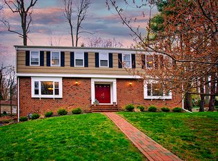 29 Cinnamon Tree Ln, Berkeley Heights, NJ 07922