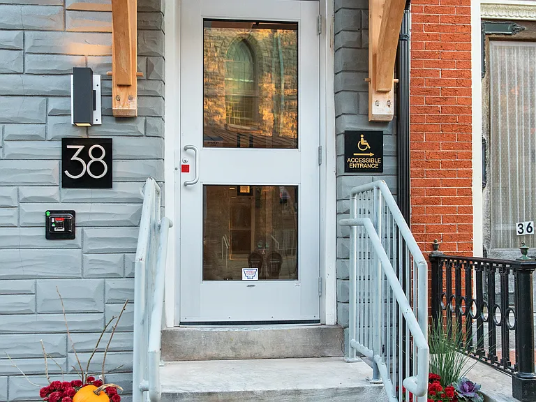 Walnut 38 Apartments — Photo 40