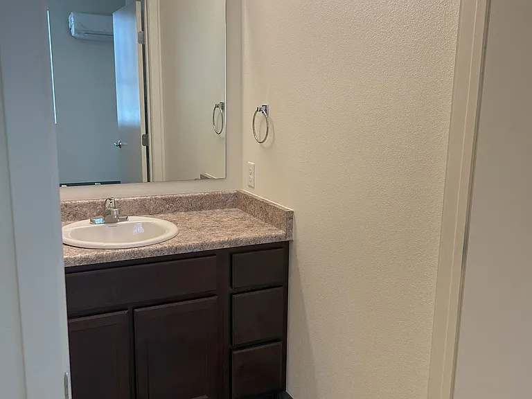 Ceja Vista Senior Apartments — Photo 12
