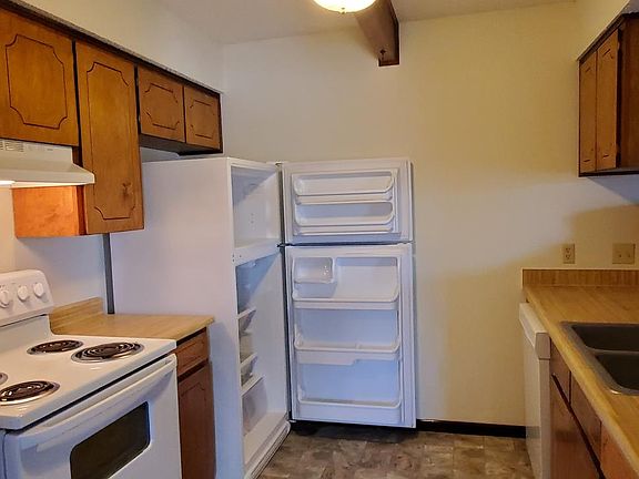 5th image of 5112 Shadylane Dr APT B