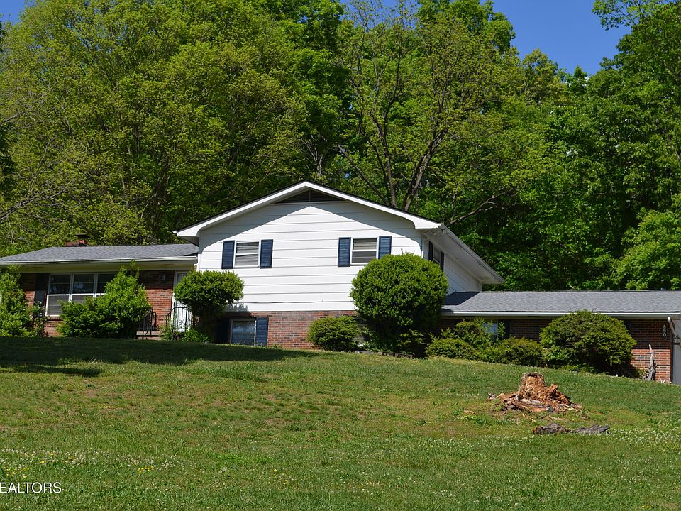 1st image of 8909 W Emory Rd