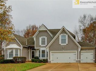 15288 Sherwood St, Leawood, KS 66224