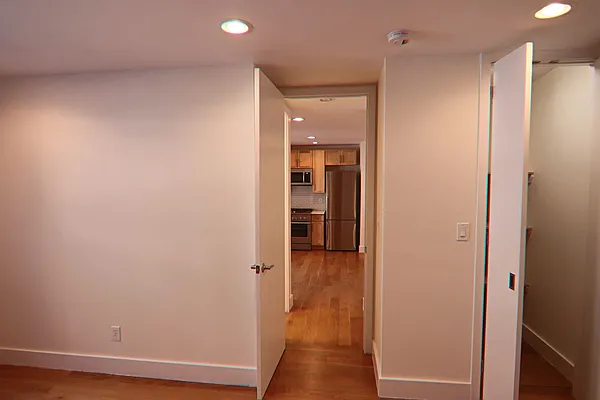 Rented by PMG Real Estate  | media 28