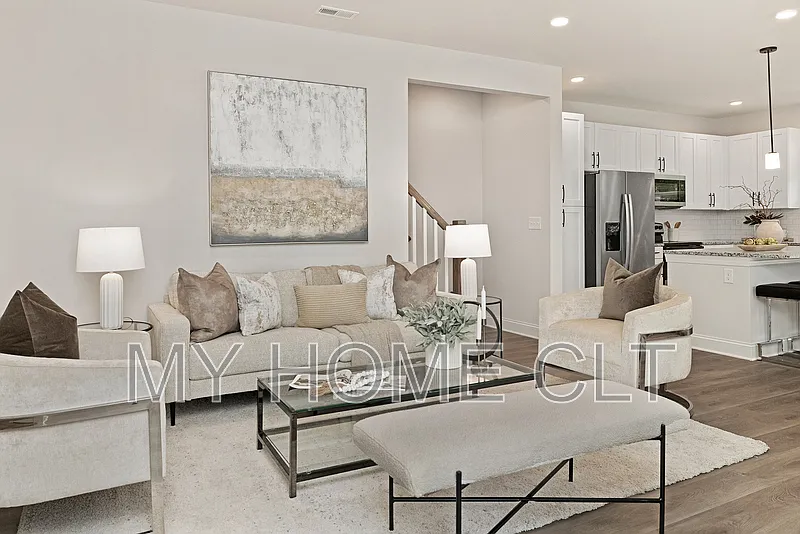 4 bed, 2.5 bath, 1700 sqft, $2,299 — Photo 4