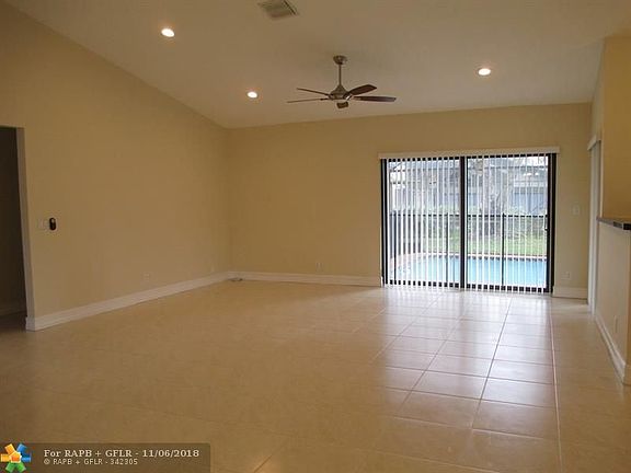 4th image of 5477 NW 88th Ter