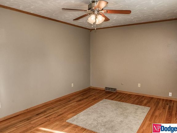5th image of 8804 Pine Dr