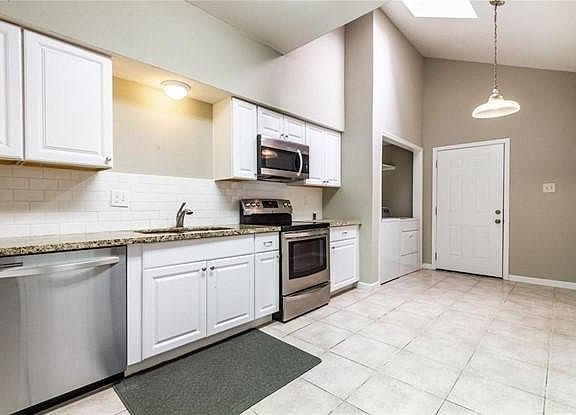 Updated kitchen with washer/dryer included