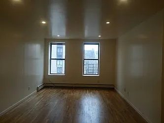 Rented by Rapid Realty Cobble Hill