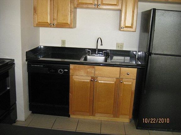 3rd image of 4750 N CENTRAL Avenue #7