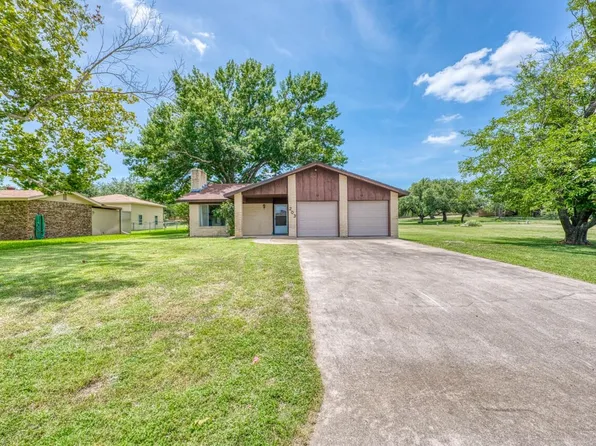 203 Mesquite Drive, Kingsland, TX 78639