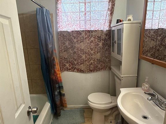 5th image of 4927 Glenridge Ln