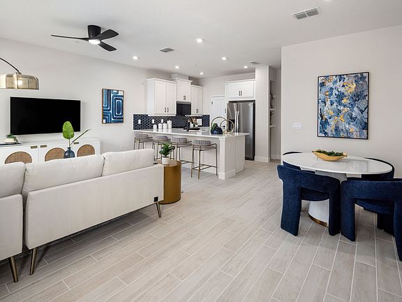 MODEL PHOTOGRAPHY - Great Room