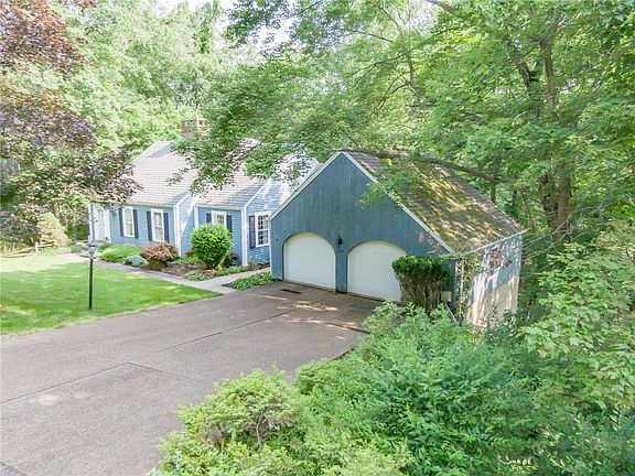 3rd image of 3054 Hartswood Dr