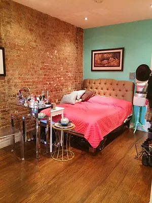 Rented by Sandra Greer Real Estate | media 11