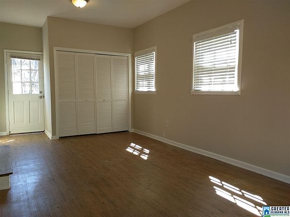 4th image of 913 Shady Brook Cir