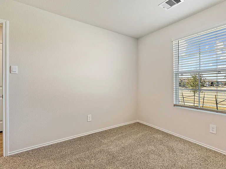 1702 Miller Ter — Photo 12