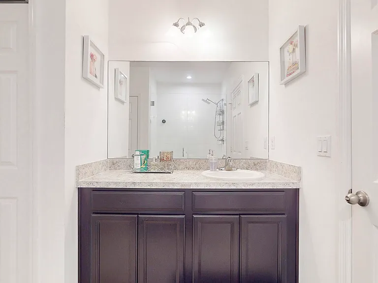 5344 Oakland Lake Cir — Photo 40