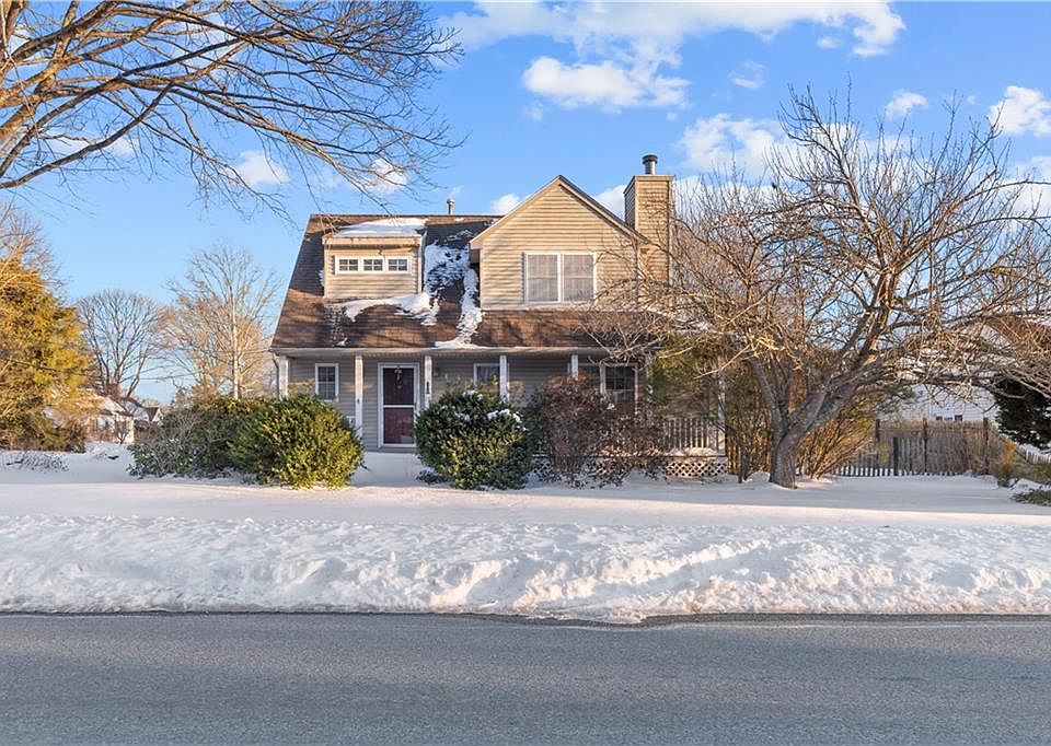1st image of 66 Christopher St