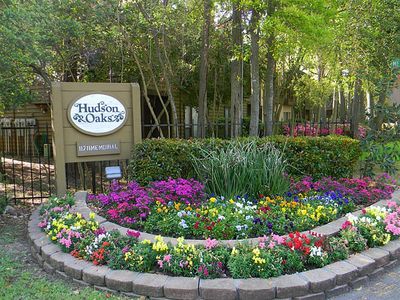 11711 Memorial Dr APT 385, Houston, TX, 77024