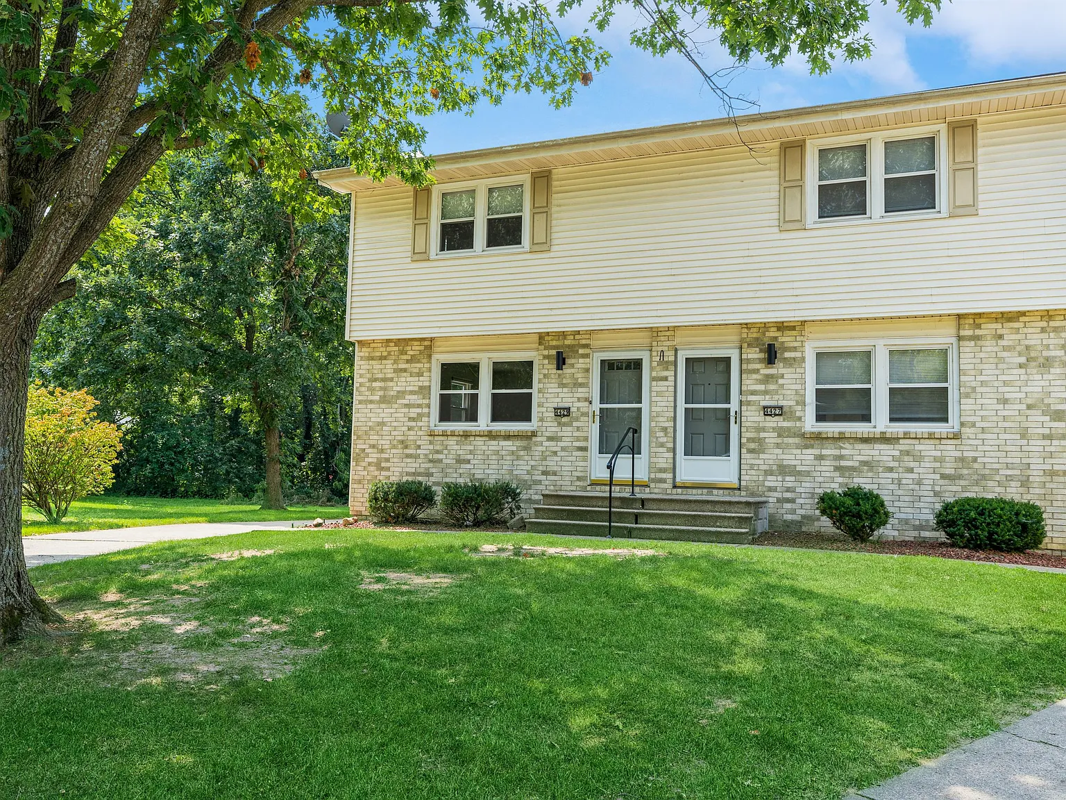 4427-4429 Concord Drive - 4429 — Photo 1