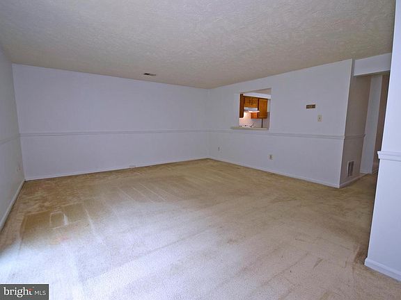 3rd image of 4753 Hersand Ct