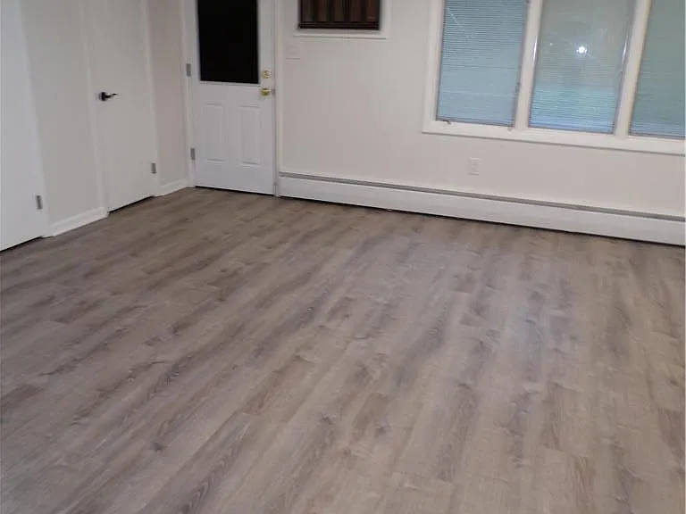 2440 W Livingston St — Photo 14