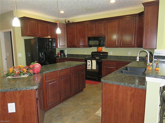 5th image of 39076 Caistor Dr