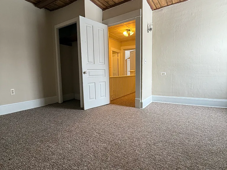 520 N Water St — Photo 19