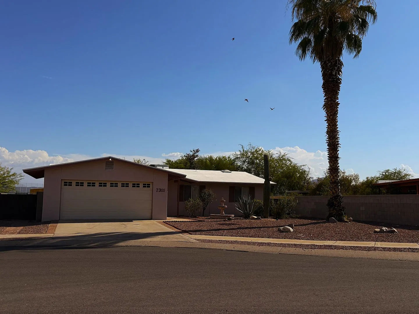 Newly Upgraded 3Bed 2Bath Home On Ina & Thornydale — Photo 1