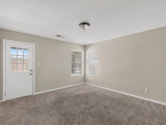 3rd image of 141 18th St SE