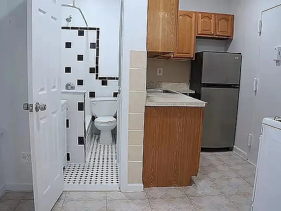 2nd image of 217 W 145th St #20