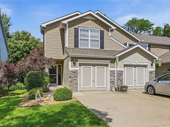 517 SW Shadow Glen Dr, Blue Springs, MO 64015
