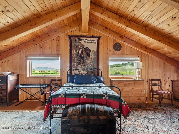 12th image of this home