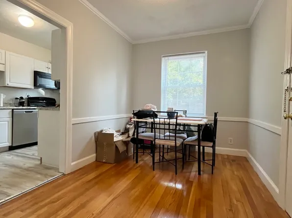 1157 Beacon St, Brookline, MA