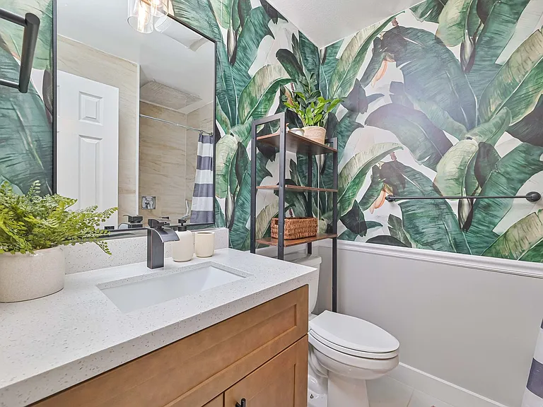 6386 Royal Woods Dr — Photo 23