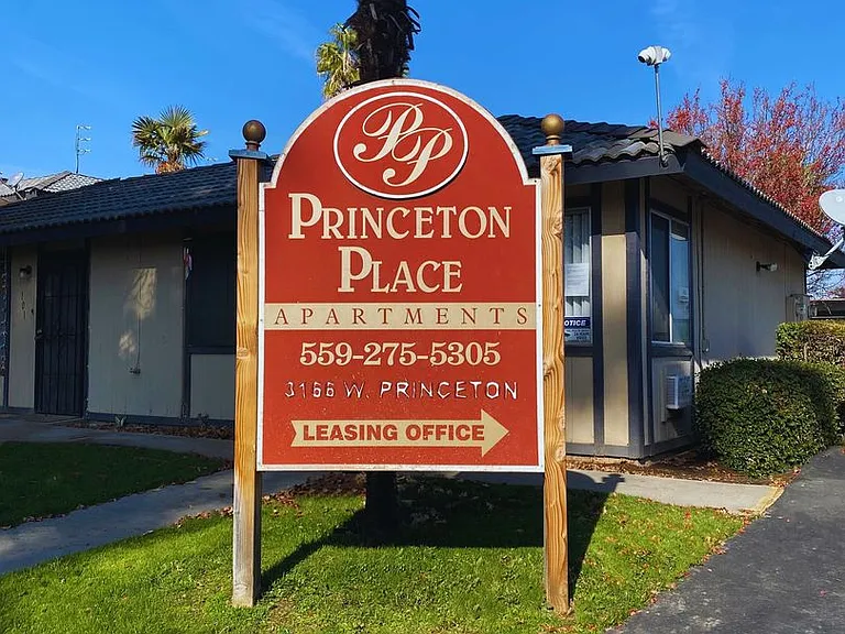Princeton Place Apartments — Photo 12