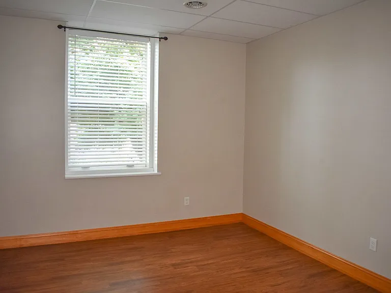 110 E Bald Eagle St — Photo 17