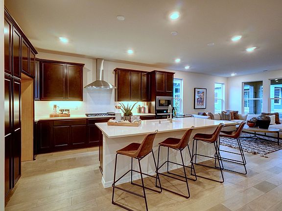 Homesite 32 Kitchen